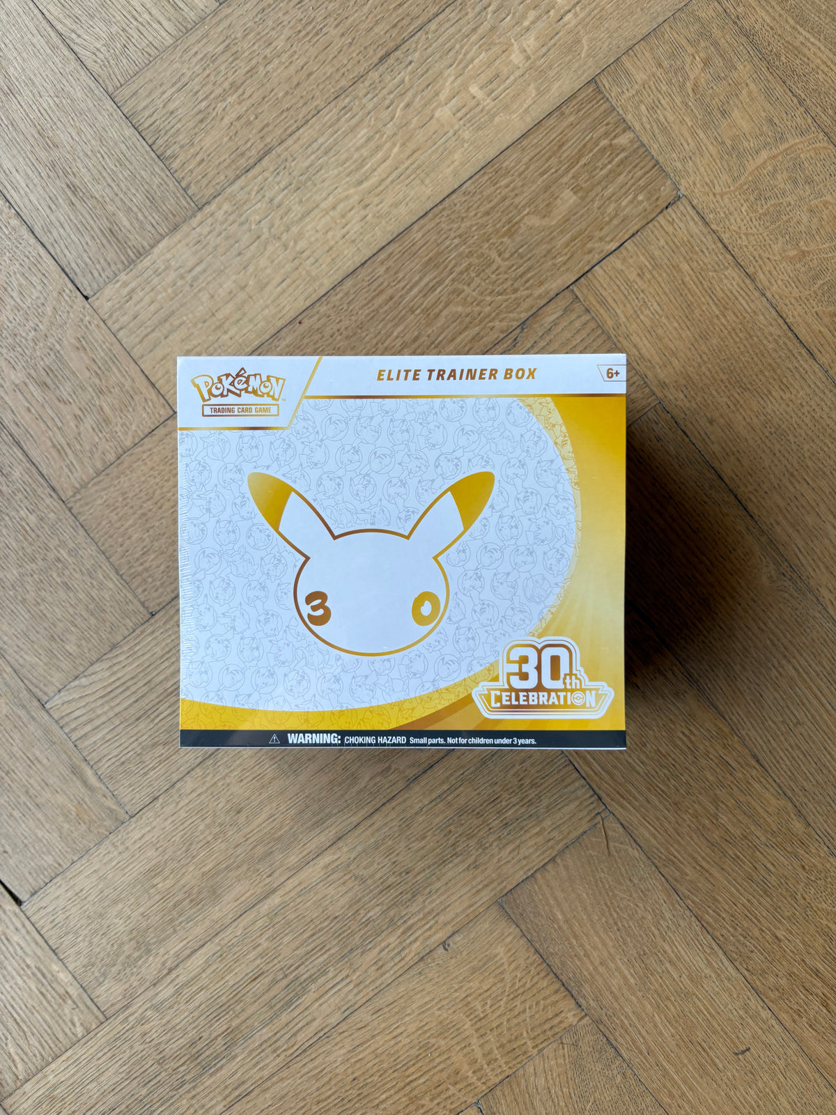 Pokemon 30th anniversary elite trainer box