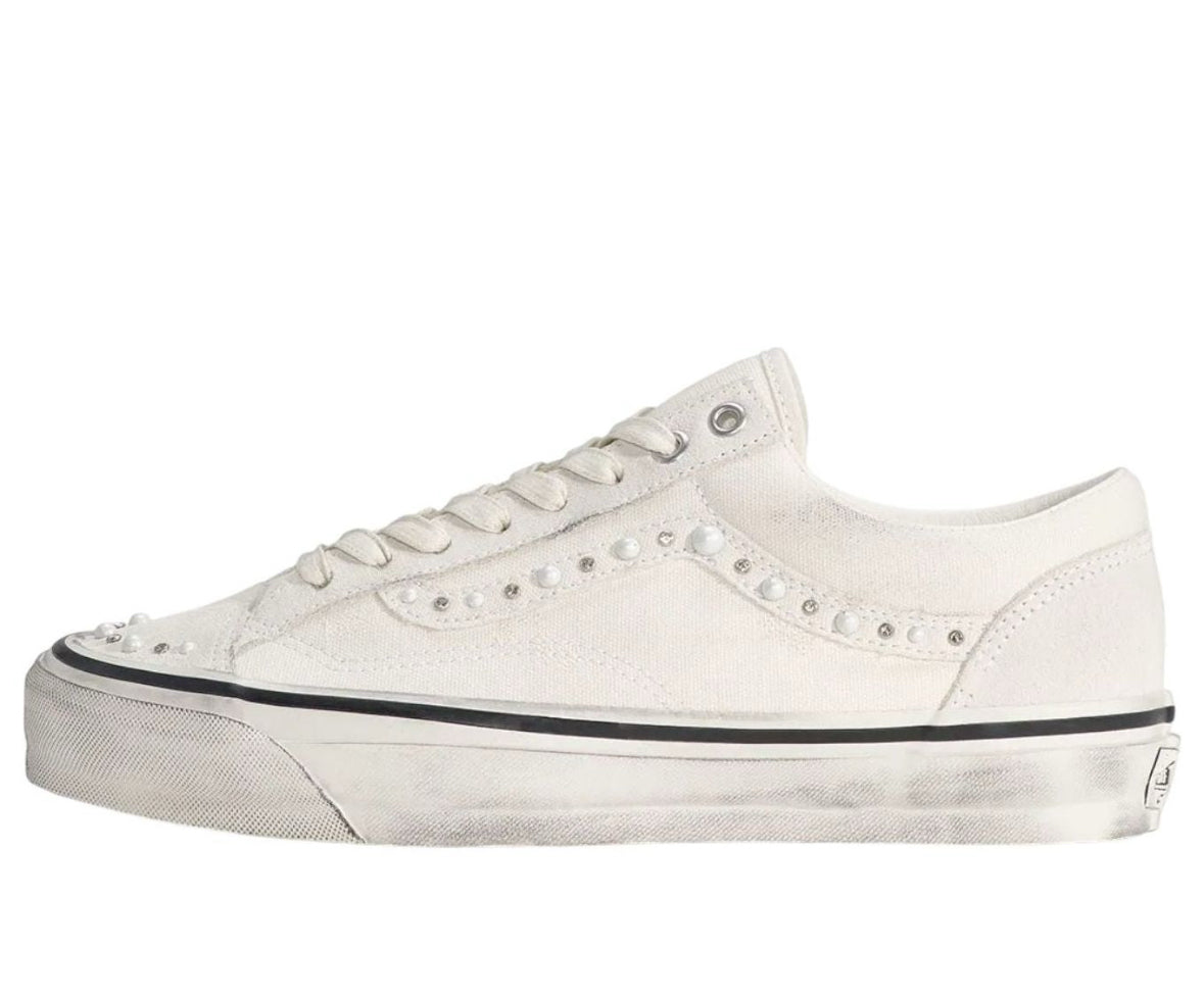 Vans pearlized white